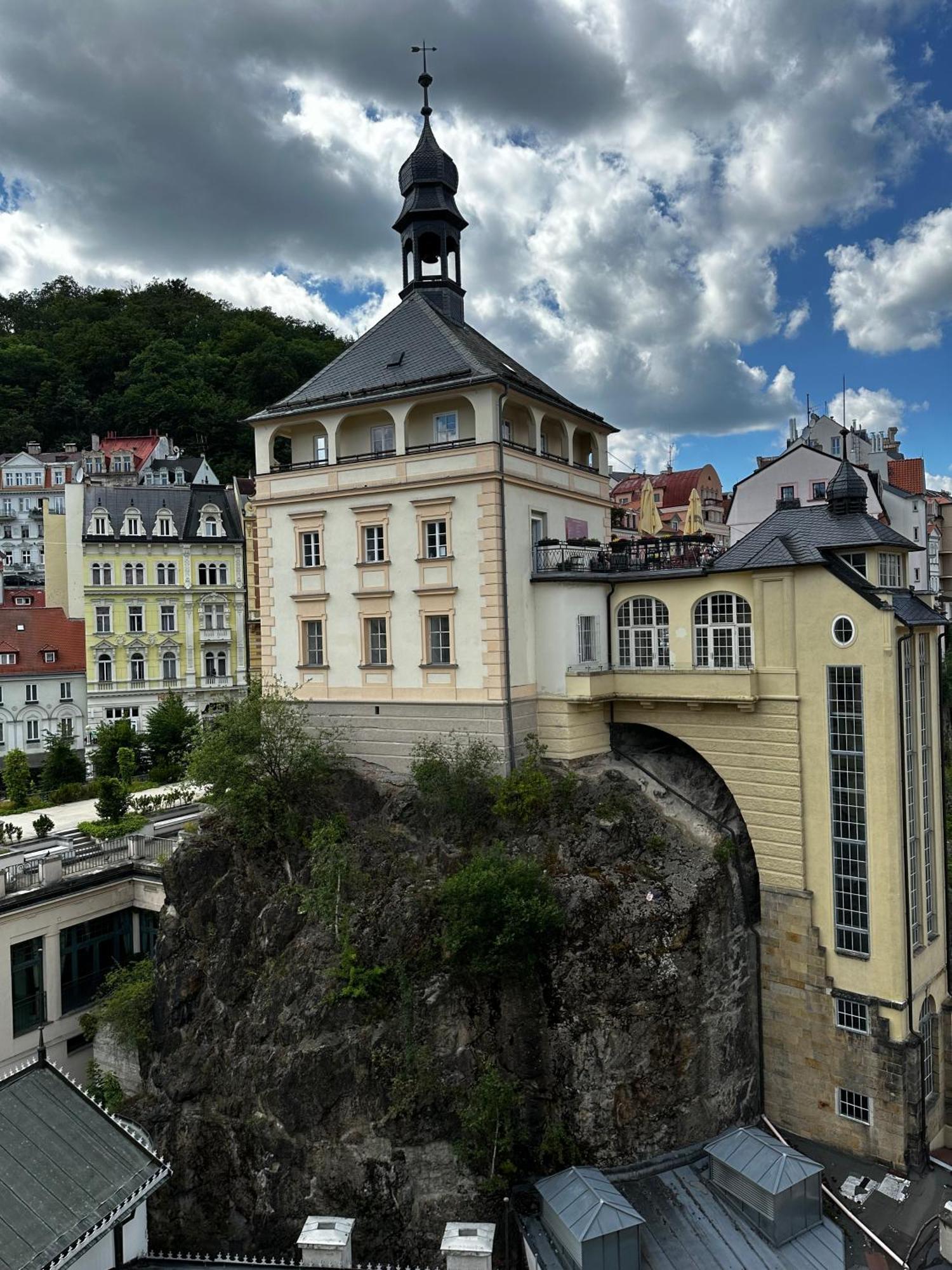 Three Rings Apartments Karlovy Vary Bagian luar foto